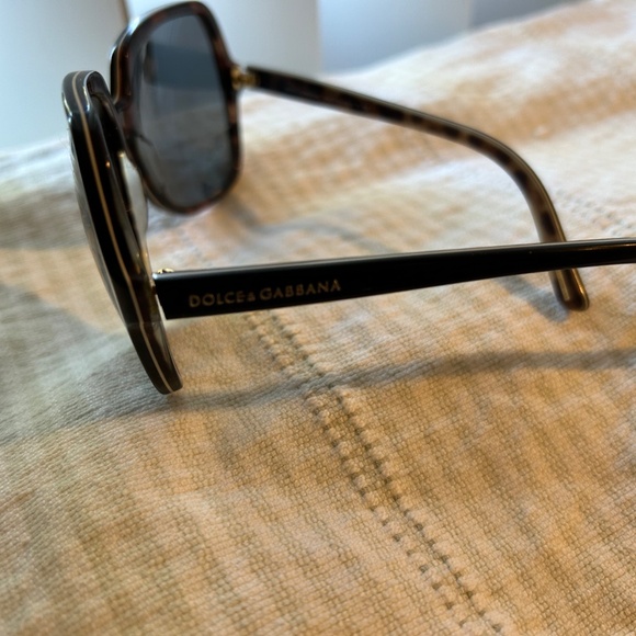 Dolce & Gabbana sunglasses - Picture 6 of 6